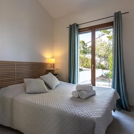 Holiday home Bollaccia - Vue Avec Piscine